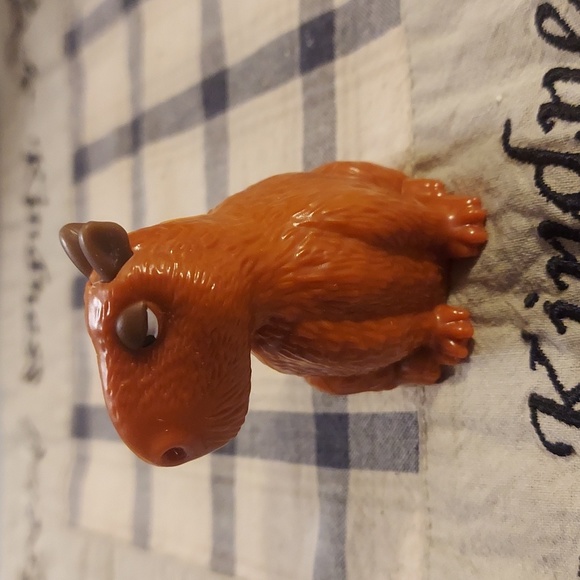 ❤️ Disney Encanto Capybara Figure Chispi 2021 McDonald's Happy Meal Toy #7 - Picture 2 of 7